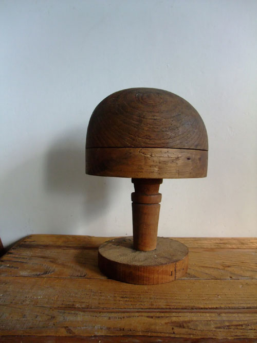 アンティーク　古い　木製　帽子型