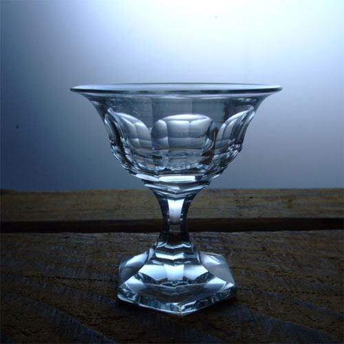 アンテークのクリスタルガラス
