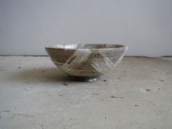 刷毛目茶碗・尾形乾女 | Bowl,ceramic,Ozaki Kenme - HUMI（フーミ） | 骨董・古美術 | アンティーク