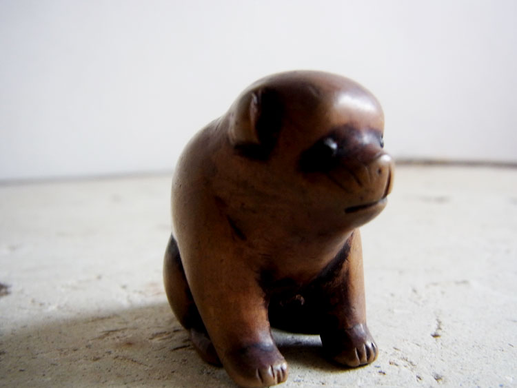 根付(netsuke) 2 匹の寄り添う犬　木製　江戸時代 根付ギャラリー 江戸時代（その他）編