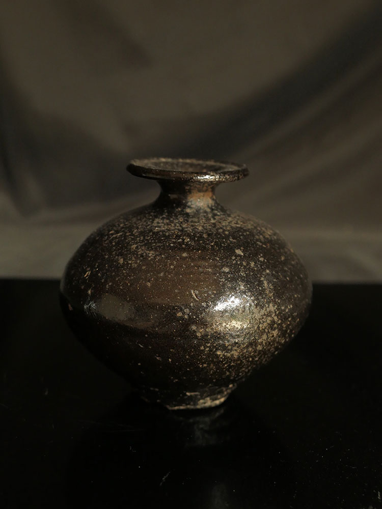 クメール黒釉花瓶   通販